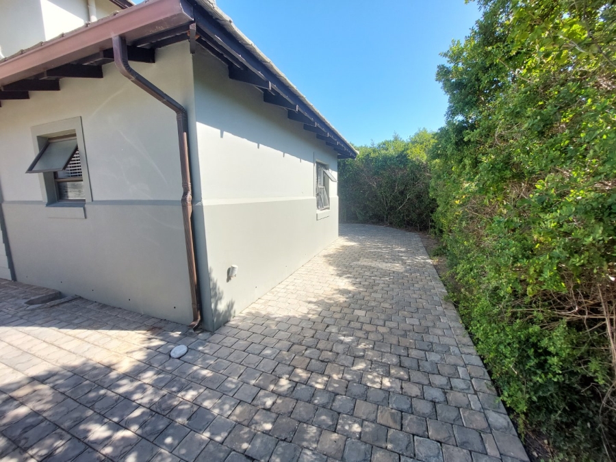 4 Bedroom Property for Sale in Hartenbos Landgoed Western Cape